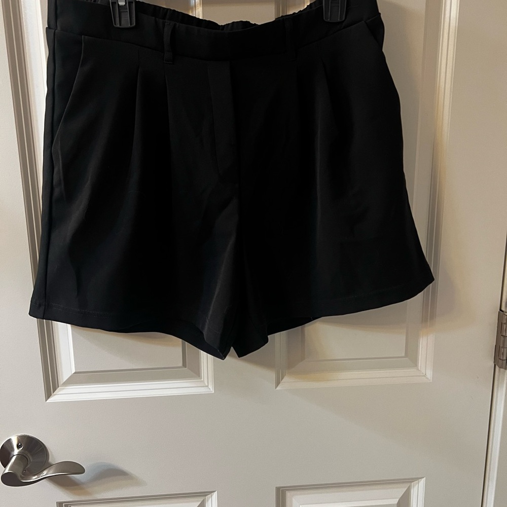 Chic Black High Waist Women's Shorts